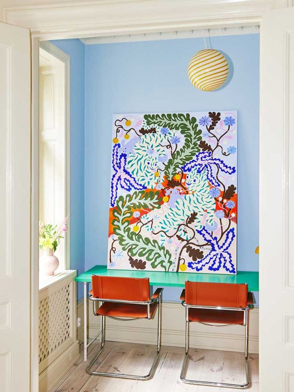 ”Juicy Squeezy” av Yoyo Nasty. Det är flashe, akryl och akrylpenna på duk gjord 2025 i ett unikt exemplar och mäter 150 x 120 cm. Signerat av konstnären.